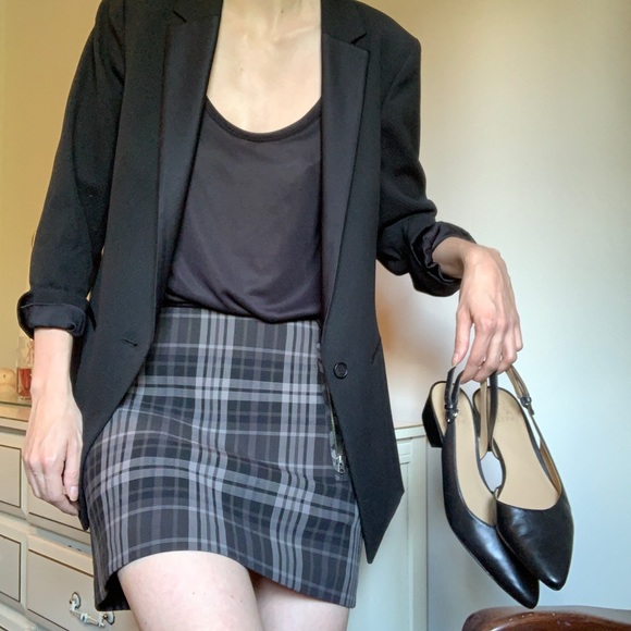 Aritzia Wilfred Mini Skirt - Picture 2 of 6